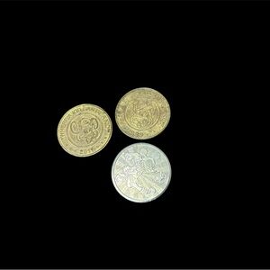 1999 Chuck E. Cheese tokens